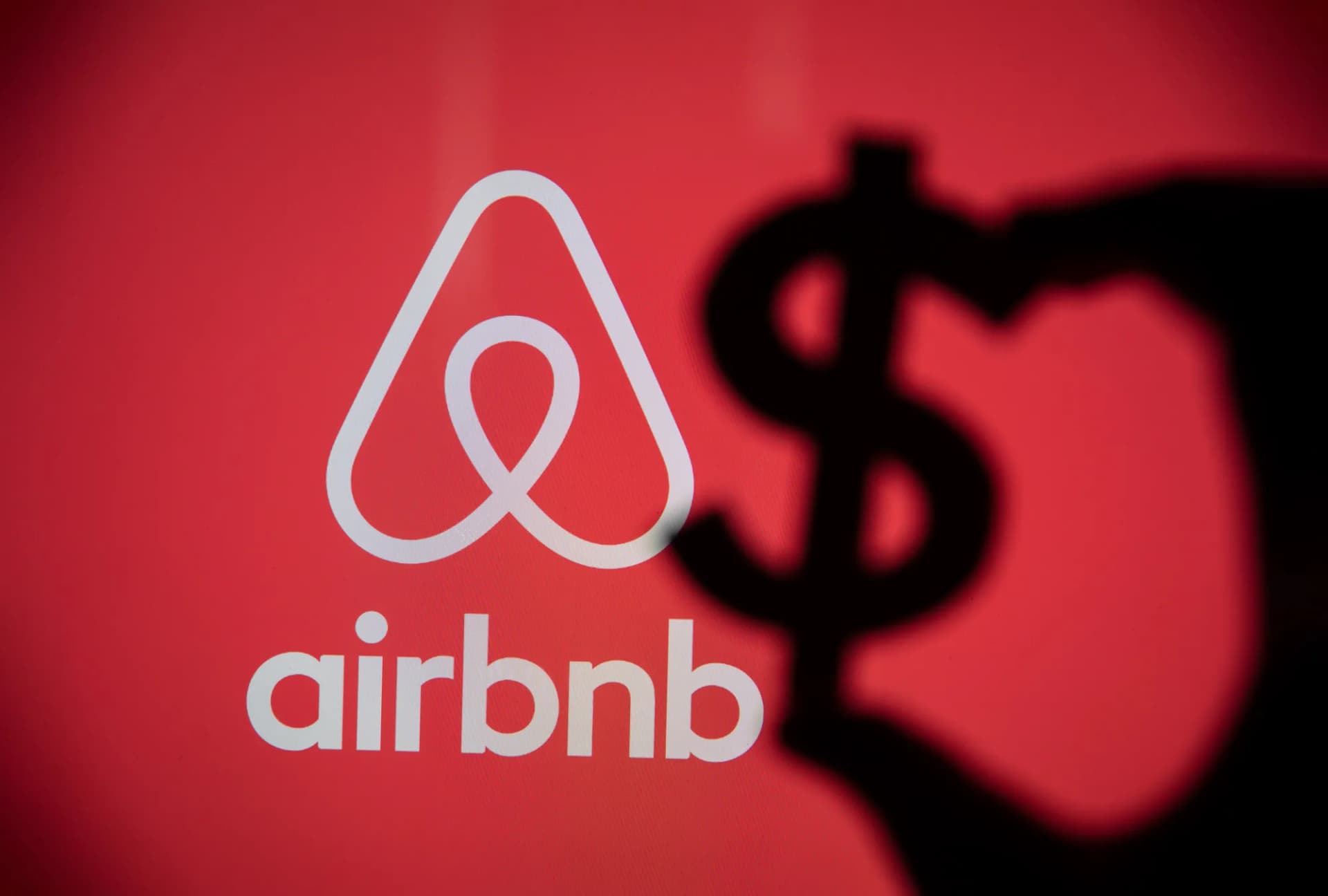 Advierten que restricciones a Airbnb y rentas temporales podrían provocar un mercado negro de hospedaje en México