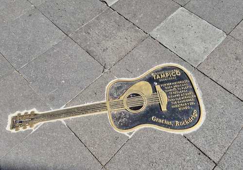 Tampico impulsa primera escultura pública en honor a Rockdrigo González