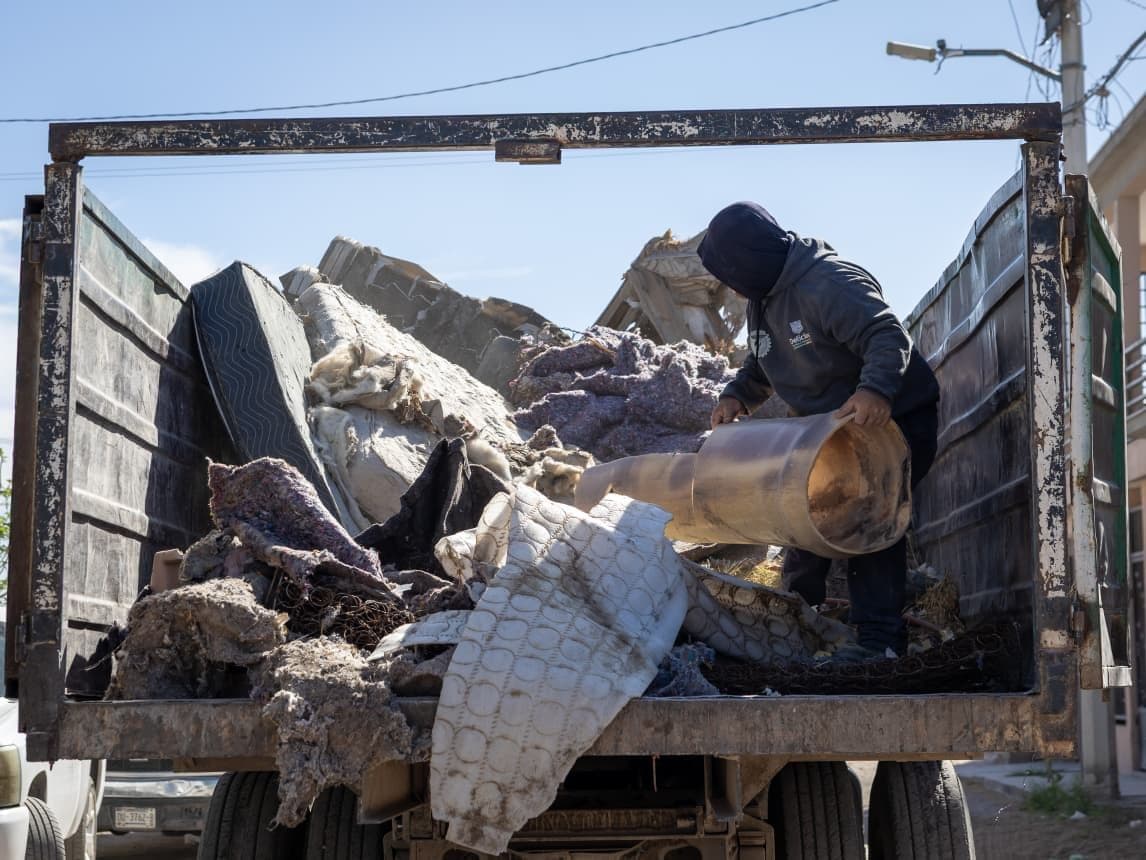 Inicia campaña “Destilichadero” en Laderas del Norte contra dengue y chikungunya